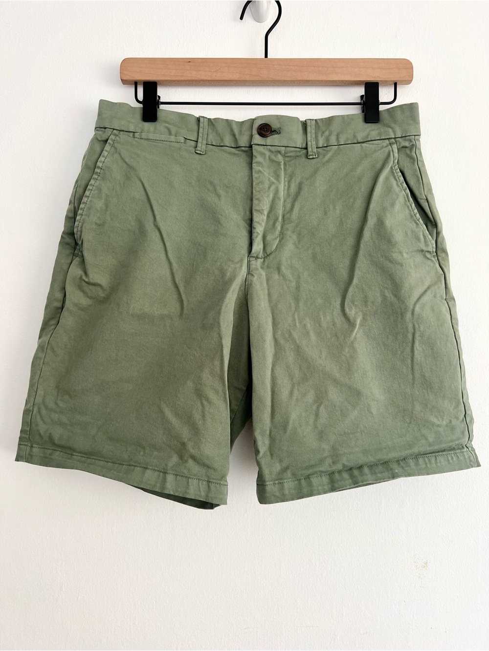 Men's Twig Green Flat Front Shorts - 29